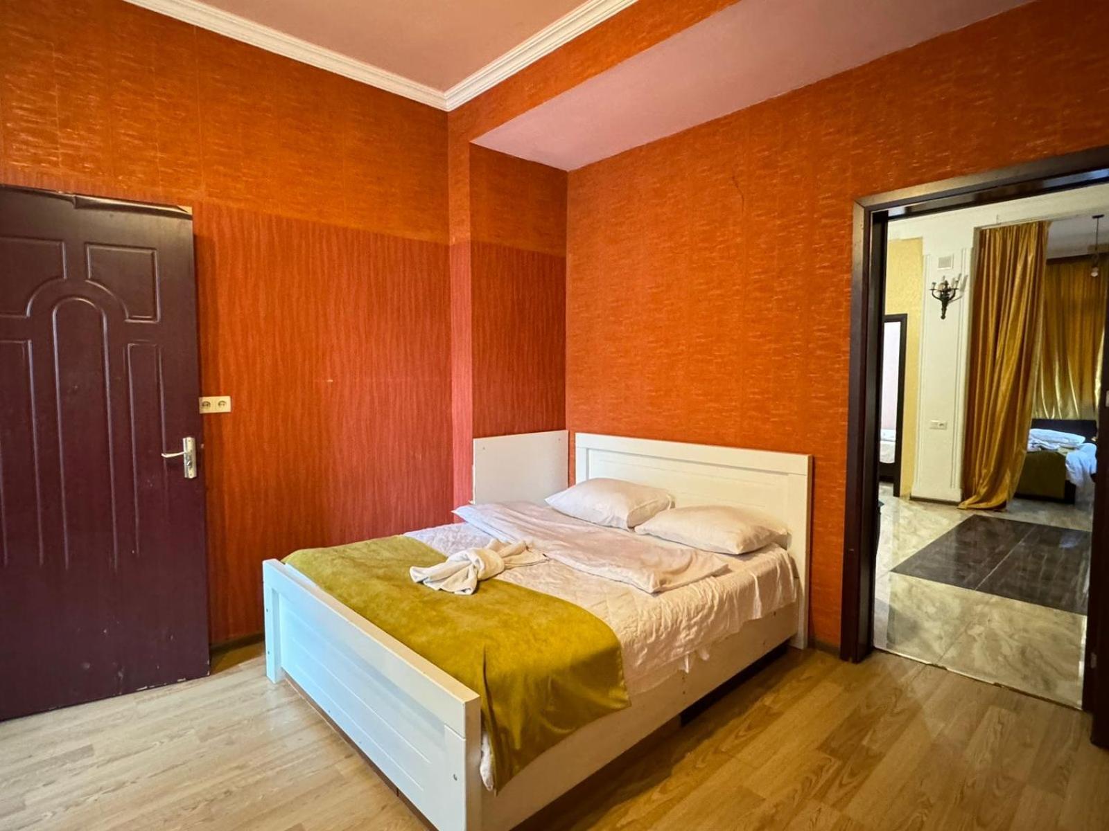 Benene'S Apartments Тбилиси Екстериор снимка