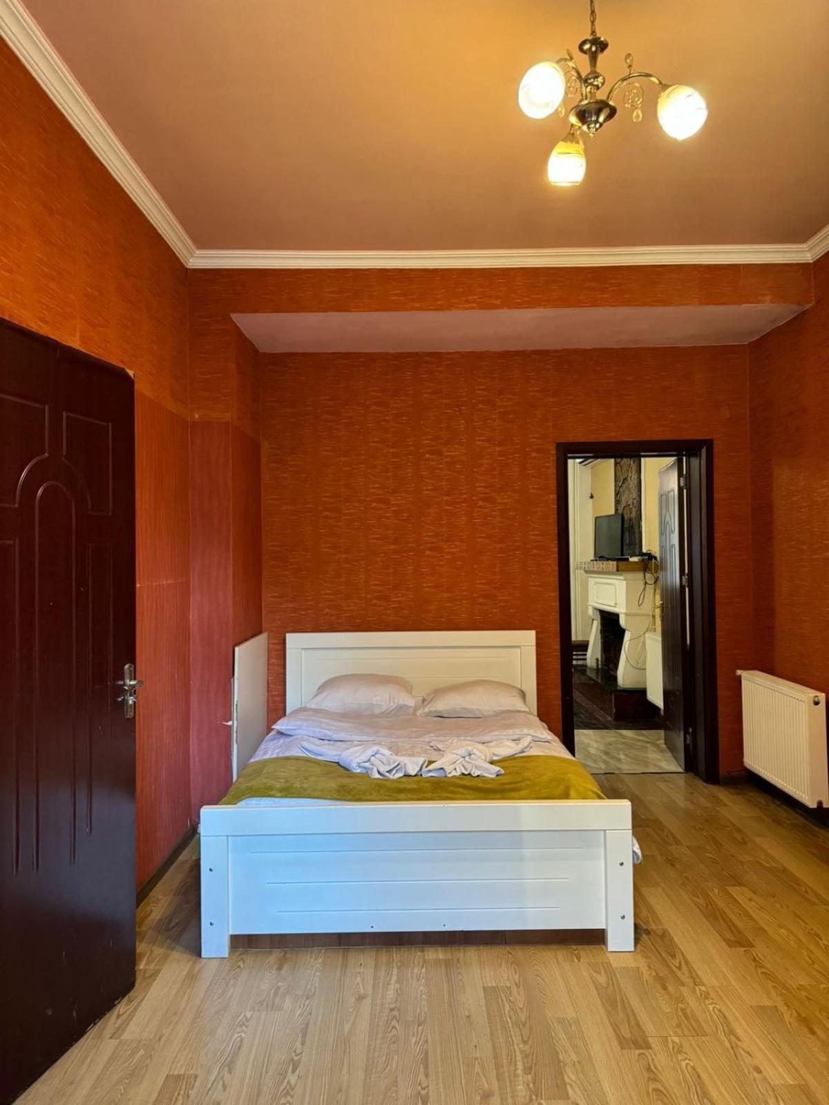 Benene'S Apartments Тбилиси Екстериор снимка