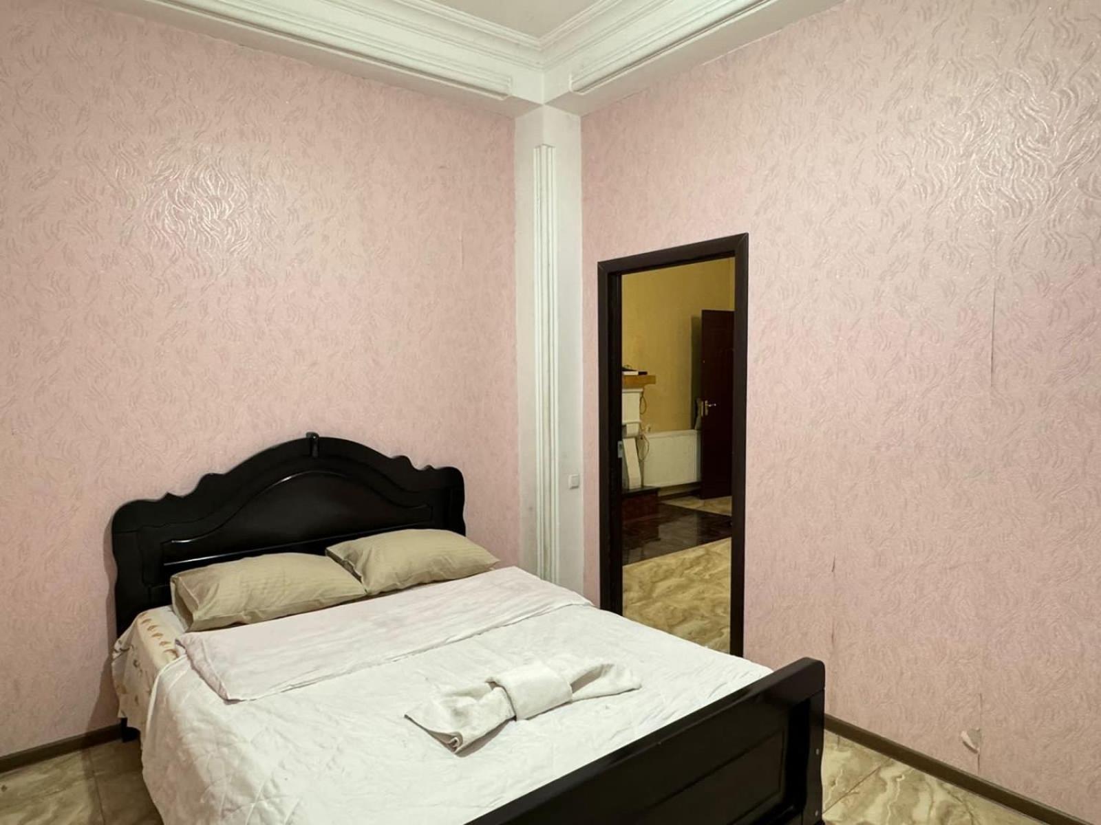 Benene'S Apartments Тбилиси Екстериор снимка