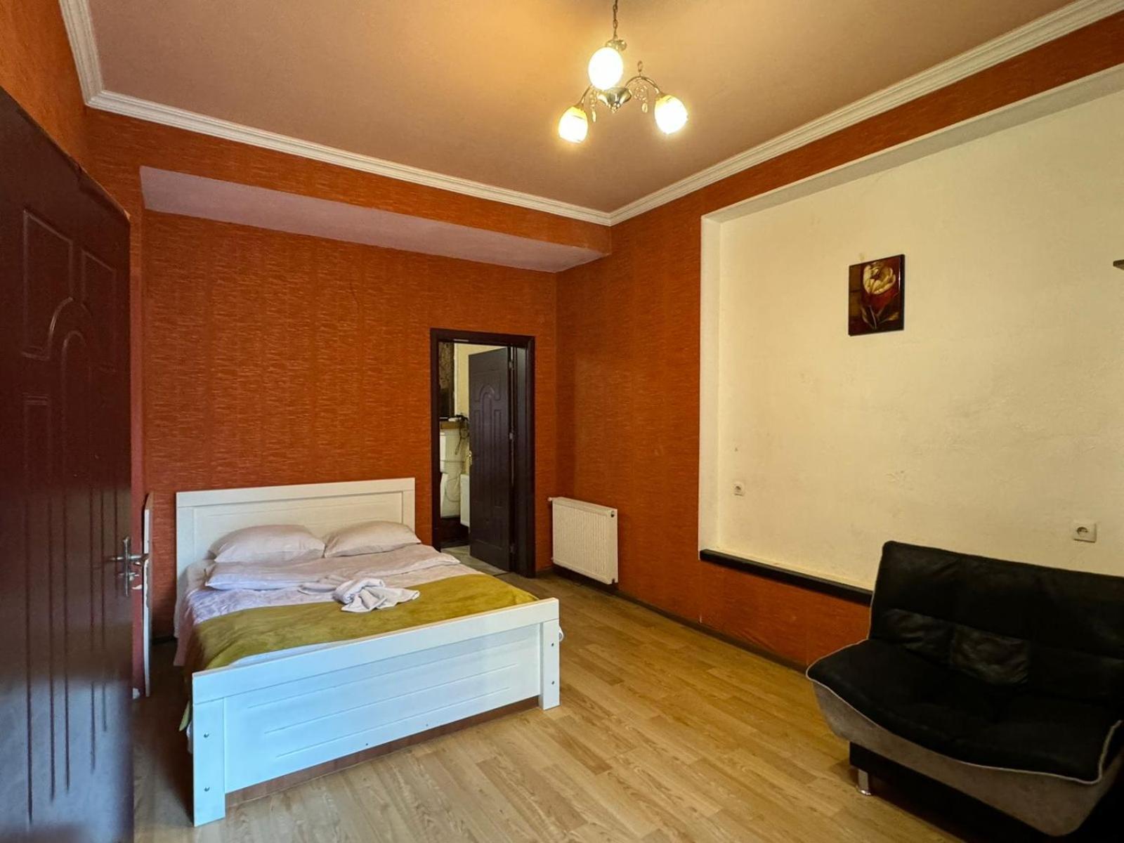 Benene'S Apartments Тбилиси Екстериор снимка